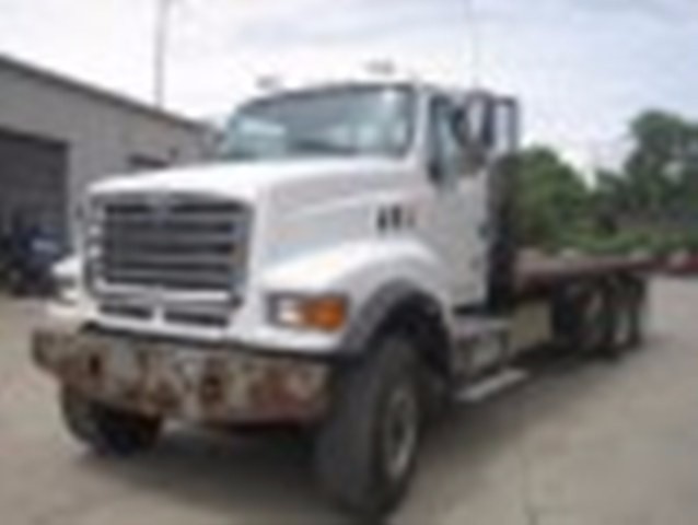 2007 Sterling Lt9500  Flatbed Truck