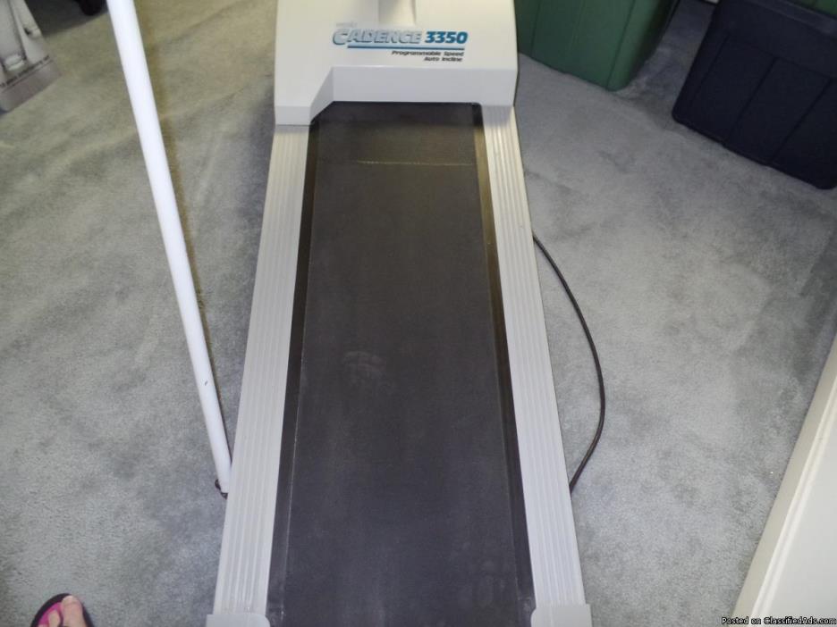 Cadence 3350 Programmable Speed Auto Incline Treadmill, 0