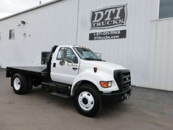 2004  Ford  F-750