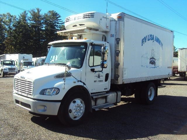 2005 Freightliner Business Class M2 112  Refrigerated Truck