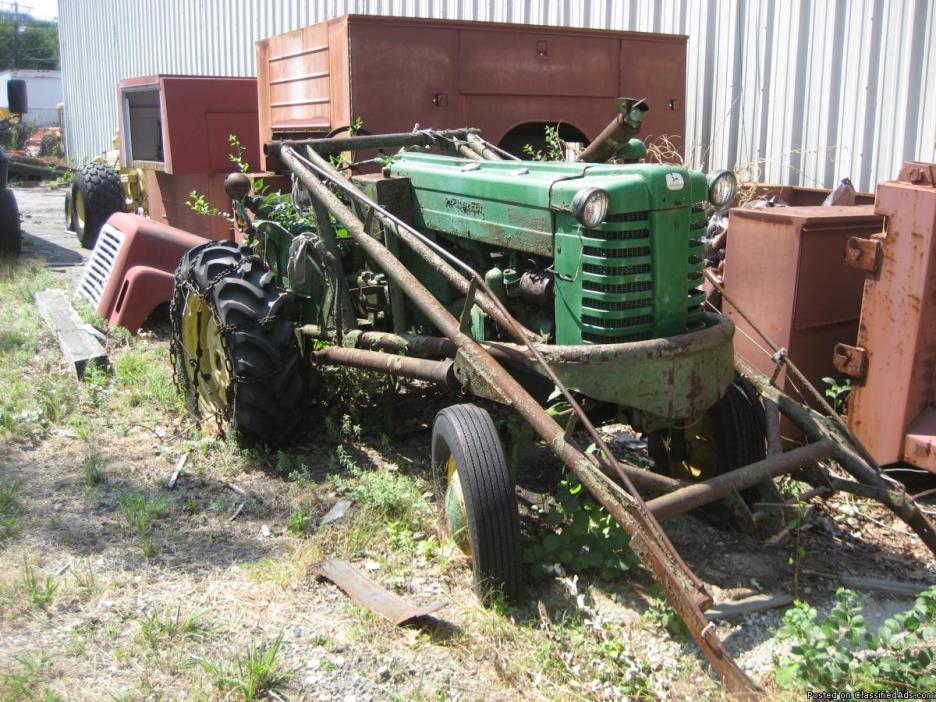 John Deer tractor, 0