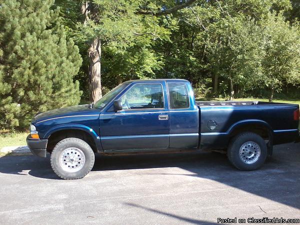2003 Chevy S-10 4WD