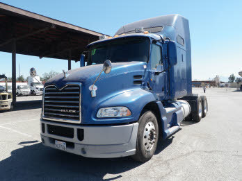 2013 Mack Mp8-445  Pickup Truck