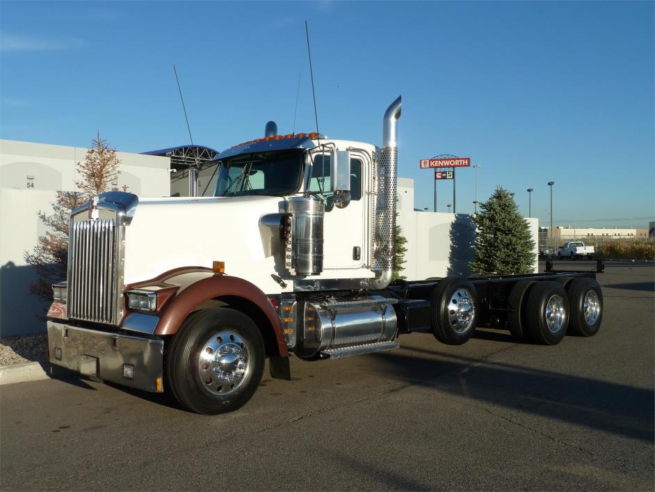 2009 Kenworth W900  Cab Chassis