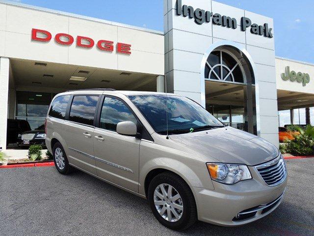 2016 Chrysler Town & Country