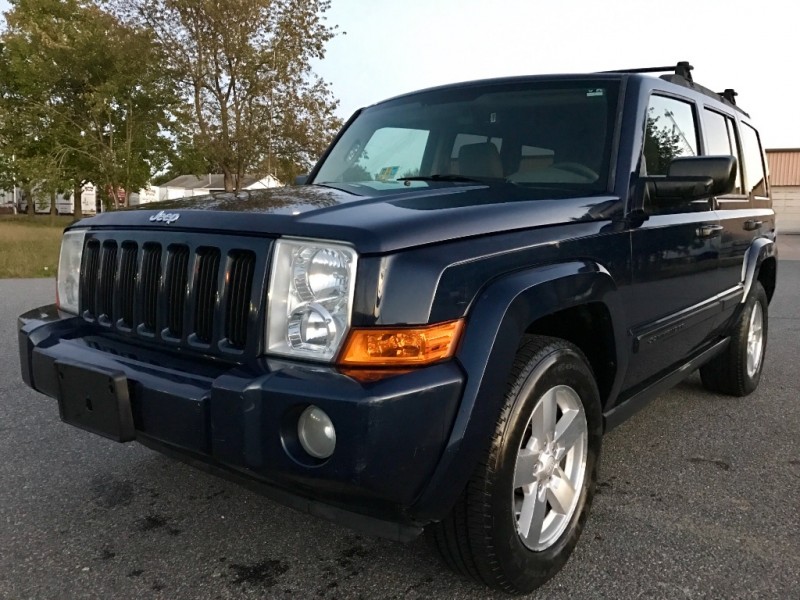 2006 Jeep Commander 4dr 2WD