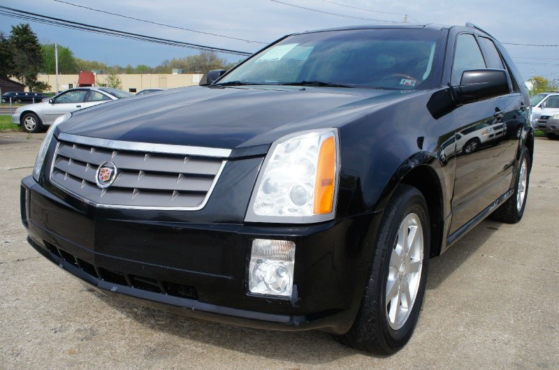 2005 CADILLAC SRX V8 FULLY LOADED PANORAMIC ROOF LEATHER w/ONLY 118K MILES