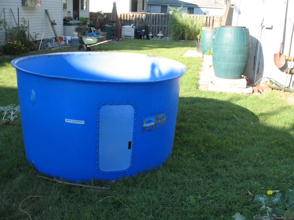 blue polyethylene 400 gallon tank, 1