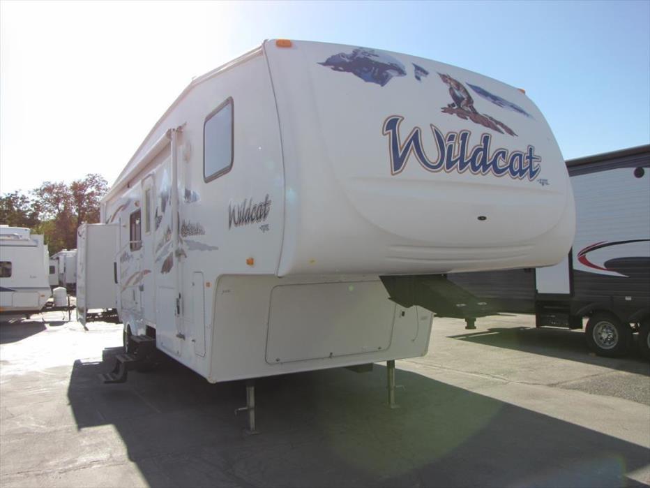 2007 Forest River Wildcat 30LSWB 32'