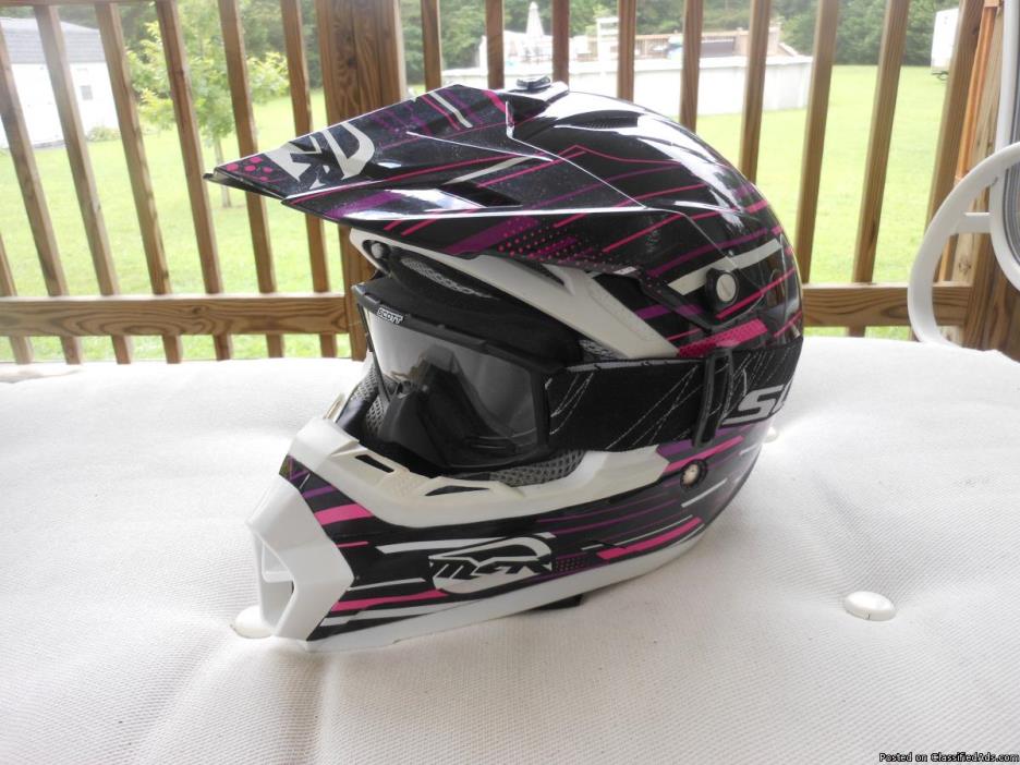 2 youth Motorcycle helmets, 2