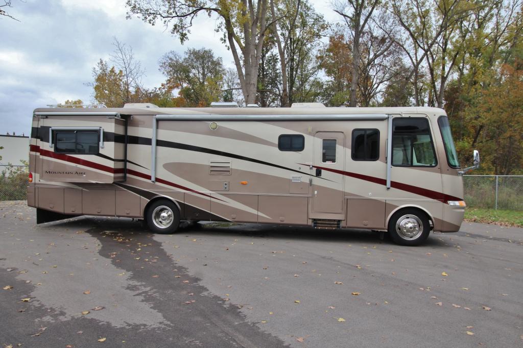 2002 Newmar Mountain Aire 3778