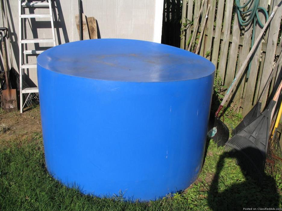 blue polyethylene 400 gallon tank, 0