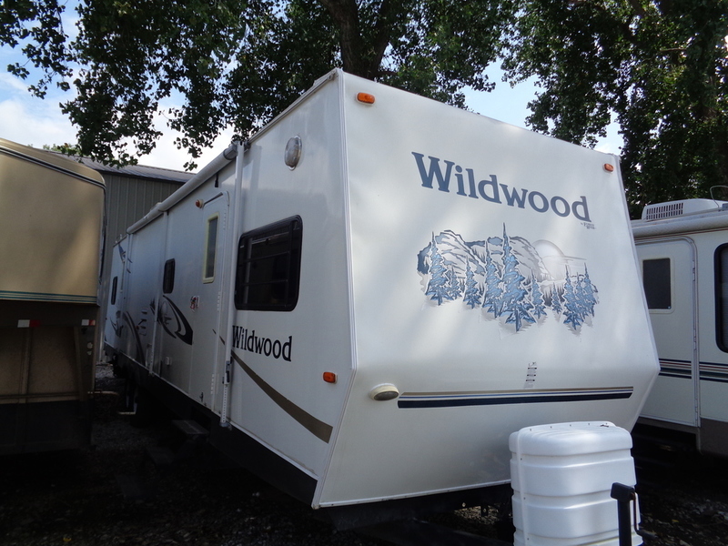 2005 Forest River Wildwood 38 BH