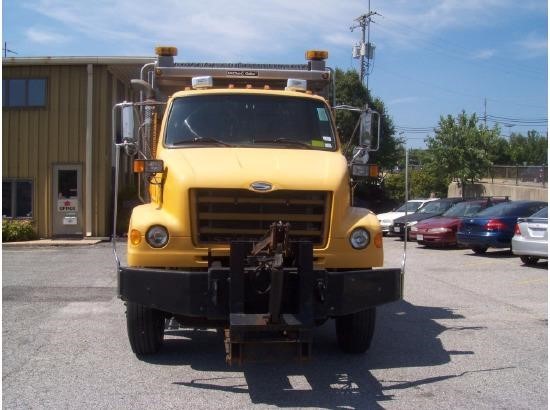 2001 Sterling Acterra  Plow Truck - Spreader Truck