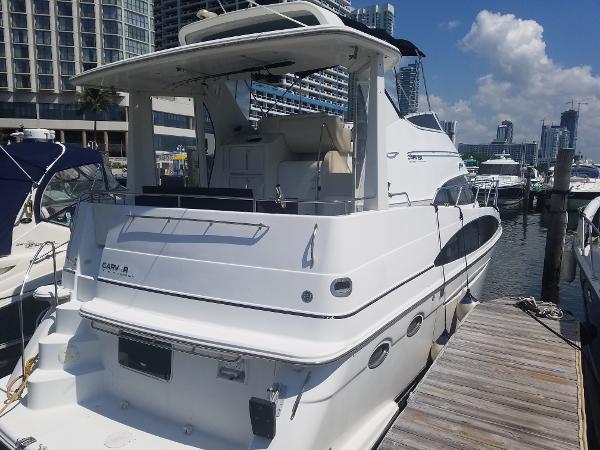 2001 CARVER YACHTS 396