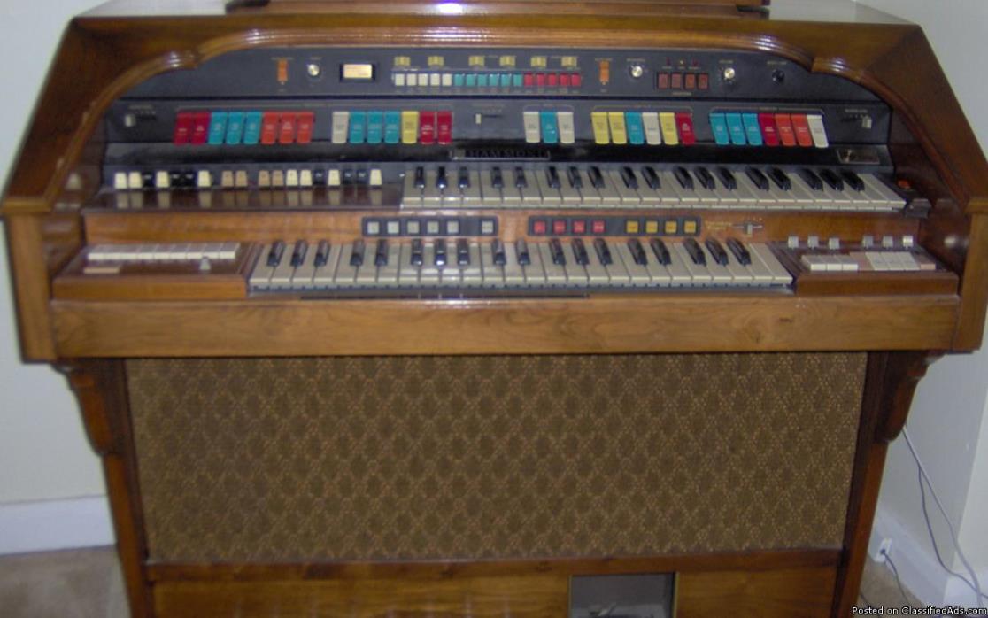 Hammond Aurora Classic Organ