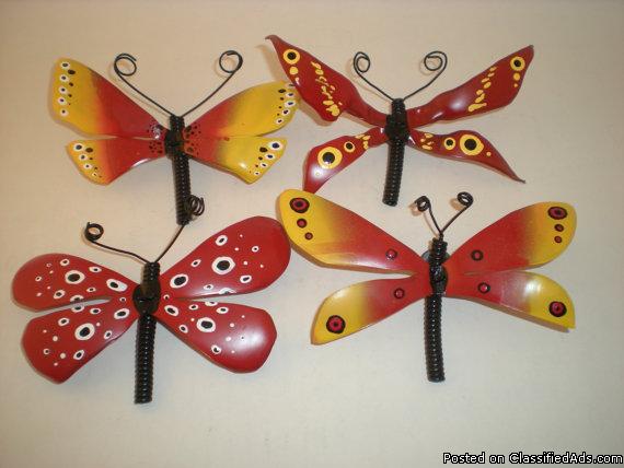 If you love butterflies, you'll love these magnets!