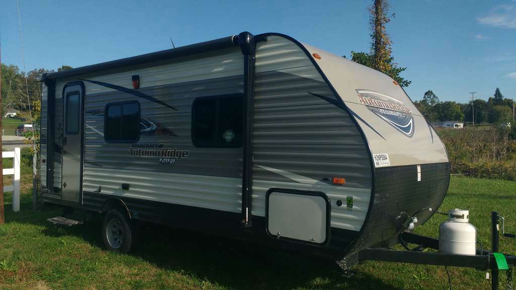 Starcraft Rvs Autumn Ridge Mini 18QB