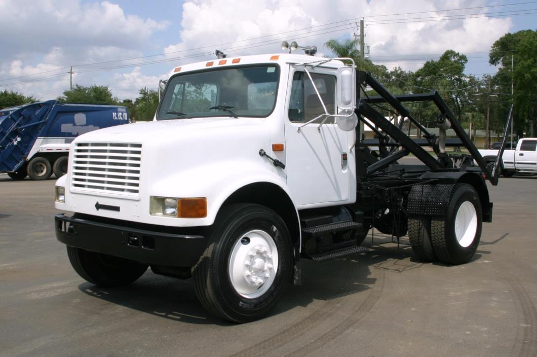 1990 International 4700  Cab Chassis