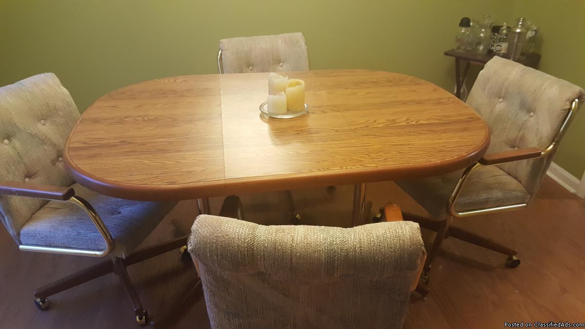 Table and chairs, 0