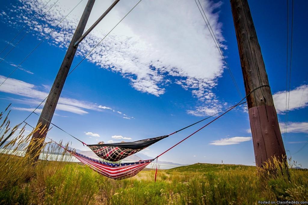Get an ideal double hammock for your camping trips