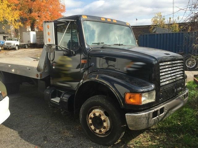 1991 International 4600  Rollback Tow Truck