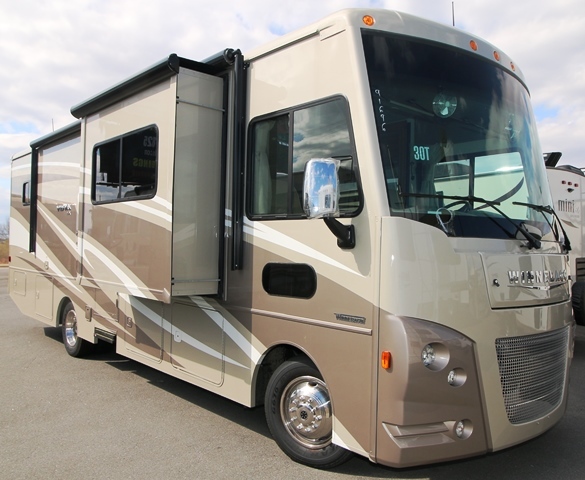 Winnebago VISTA LX 30T