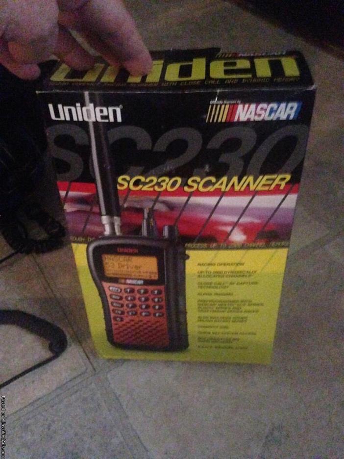 Uniden Race Scanner with Headsets and adapters, 2