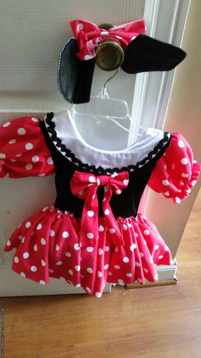Girls Minnie mouse costume size small  3/ 4, 0