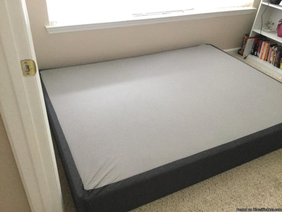 BRAND NEW SEALY QUEEN BOX SPRING FOR SALE