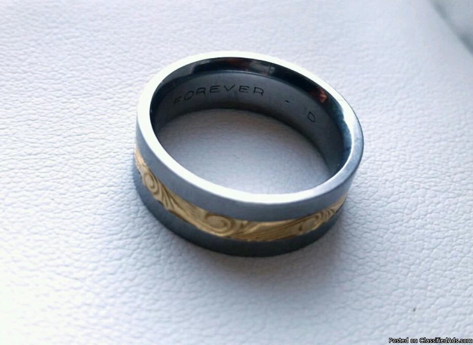 Men's ring ( Jewelry )  Size 8 Titanium with 18 karat gold inlay., 1