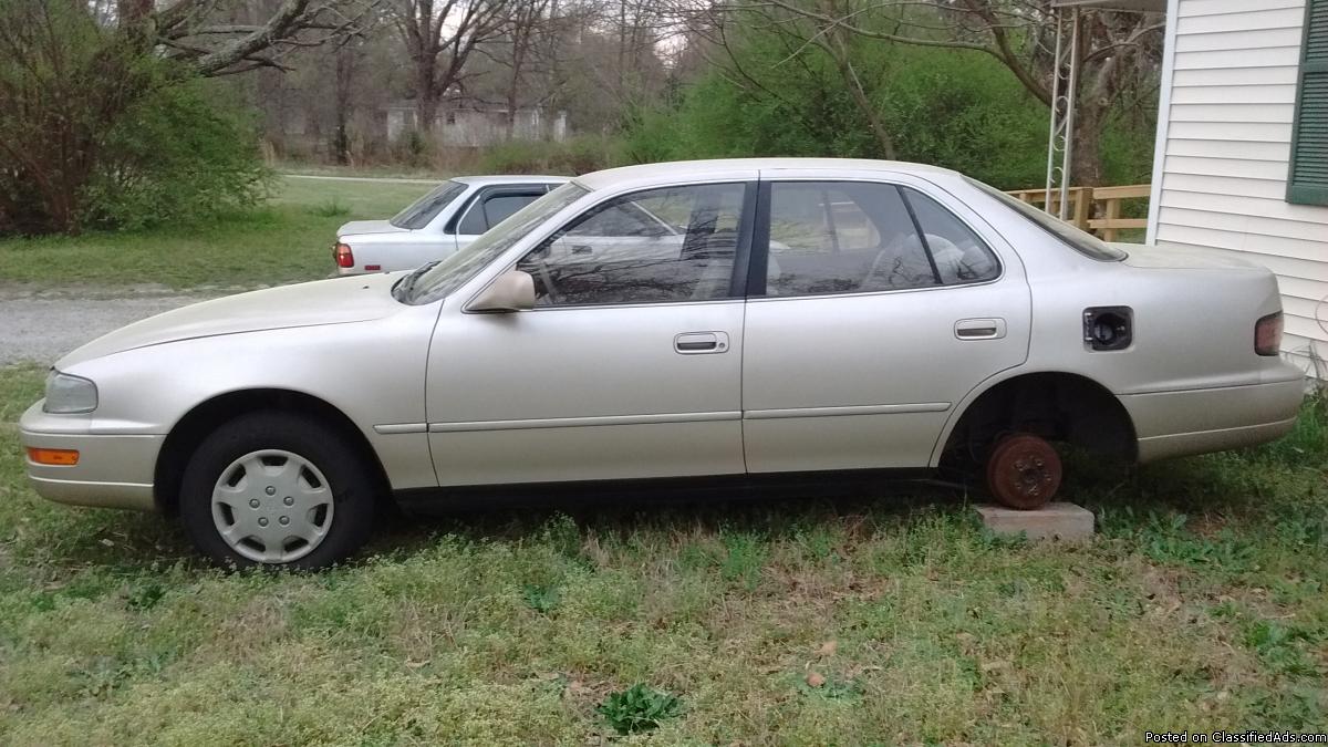 1993 TOYOTA CAMRY PARTS CAR, 2