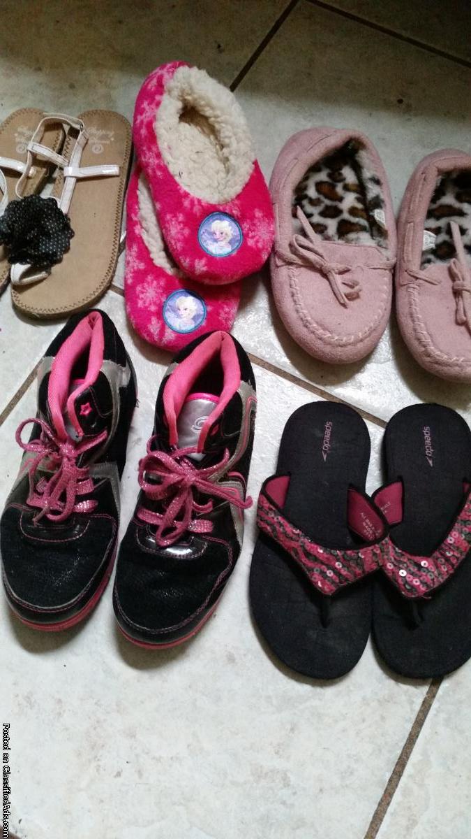 Girls shoes, size 1, 1 1/2, 2, 0