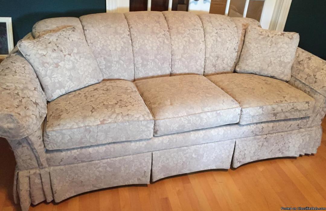 La-z-boy sofa, 0