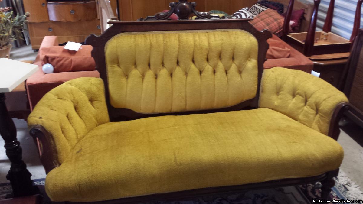 Vintage Couch, 0