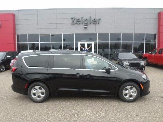 2017 Chrysler Pacifica LX