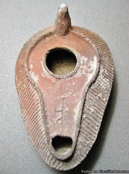 Early Byzantine Holy Land Pottery Oil Lamp, 5th Century AD