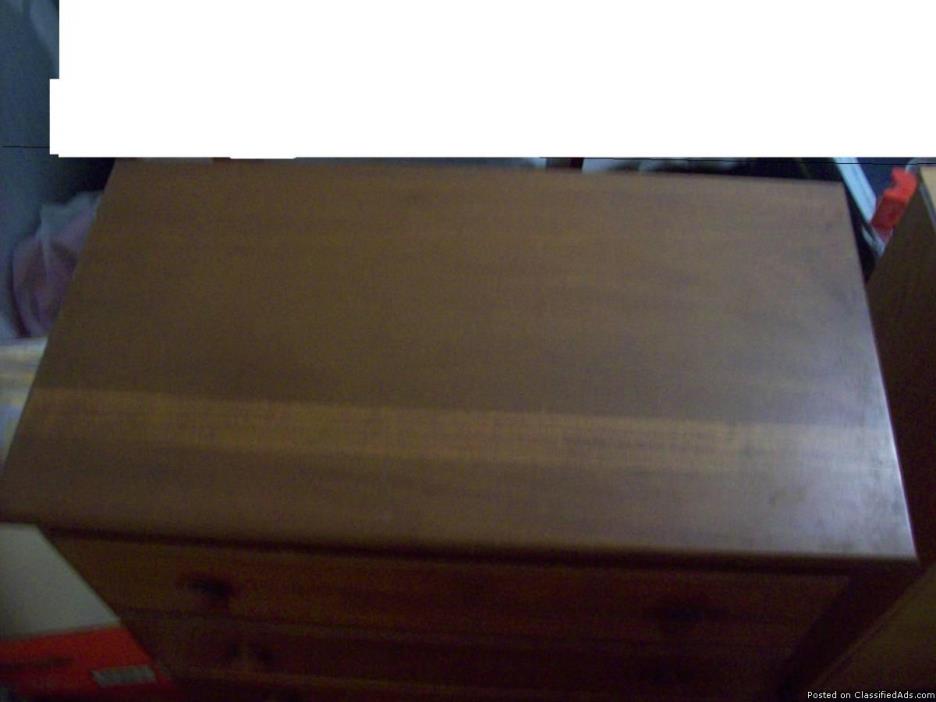 Wood 4 Drawer Dresser 36