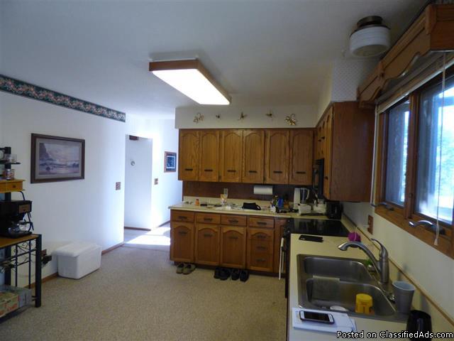 Well-maintained 2 bedroom condo in Minot ND, 1