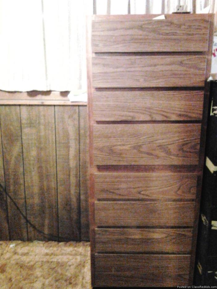 8 drawer chest of drawers