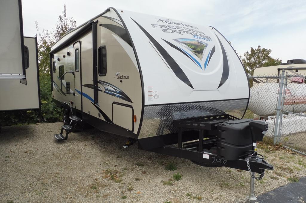 2017 Coachmen Freedom Express Blast 271BL