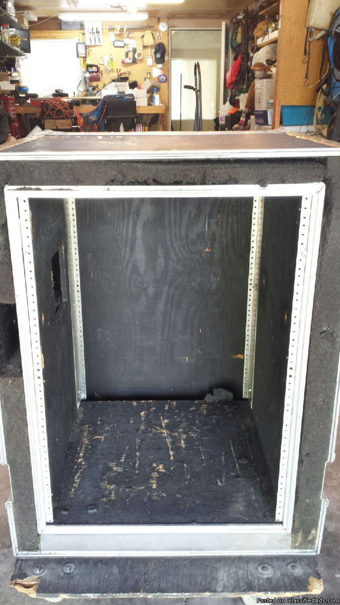 Large audio Rack with Tour case, 0