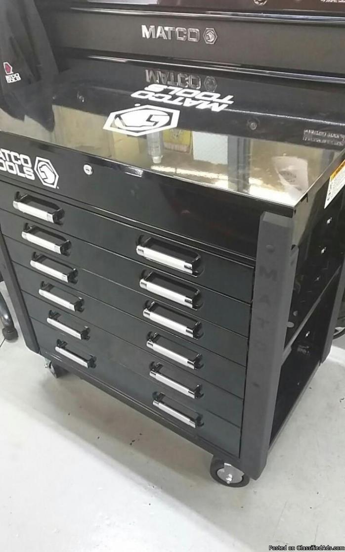 Brand new Matco tool box never used 450$ retails 1300$ need gone today!, 1