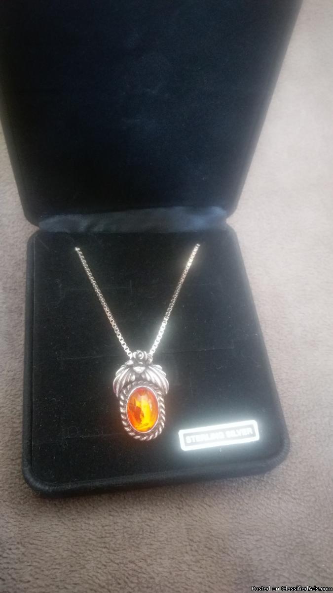 GENUINE LIGHT AMBER OVAL STONE MADE WITH STERLING SILVER NECKLACE