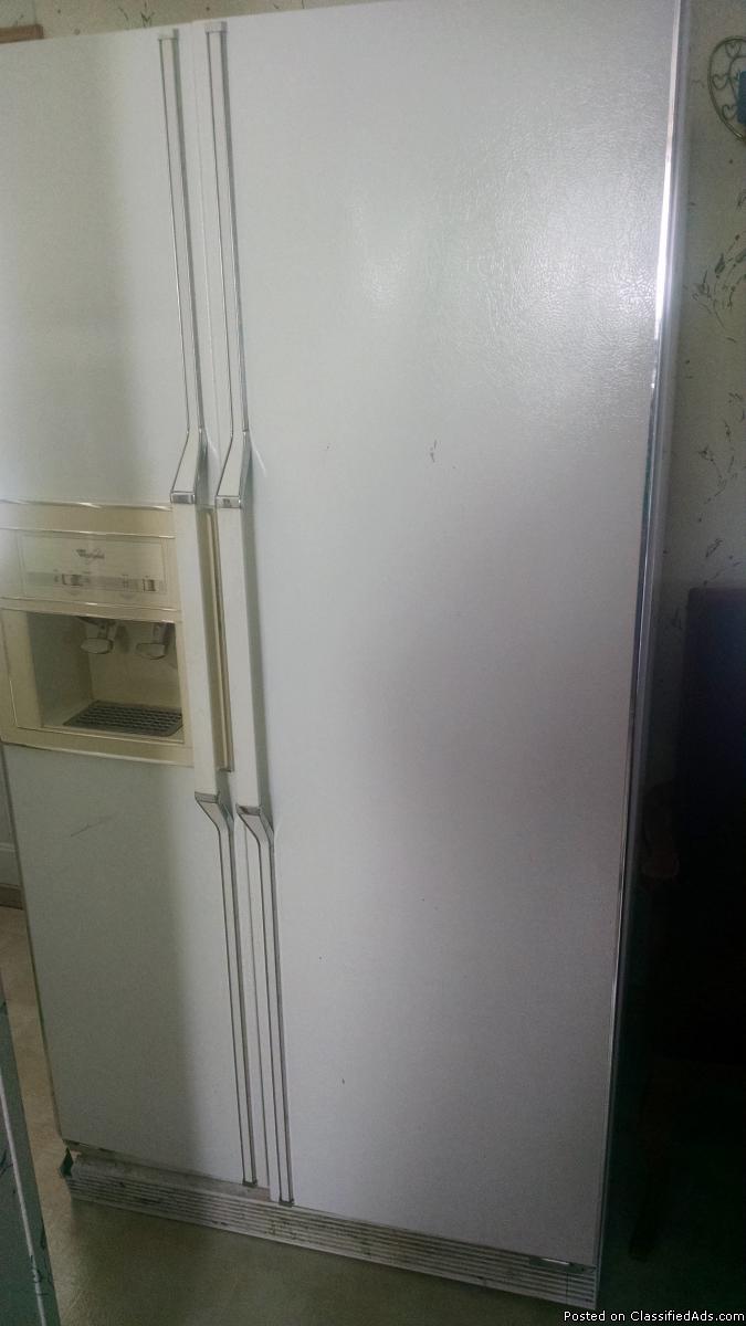 Frigidaire side by side, 0