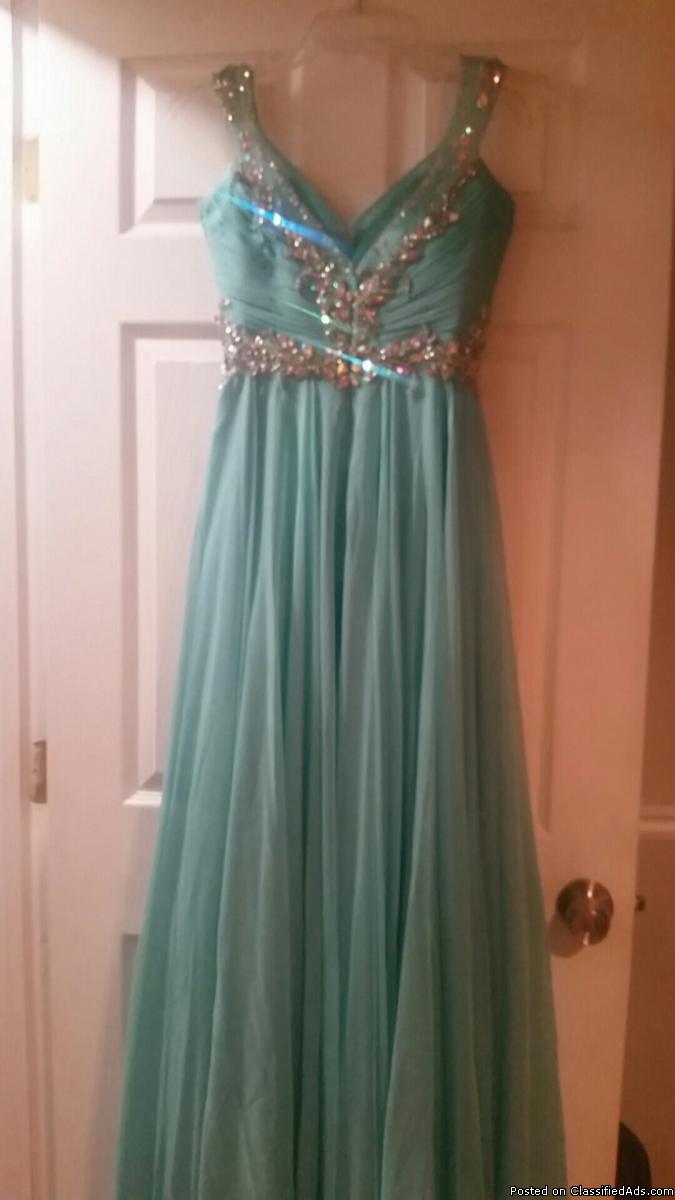 Prom/home coming dress, 1