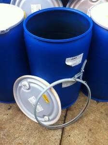 barrels/drums/buckets/tote-tank, 1