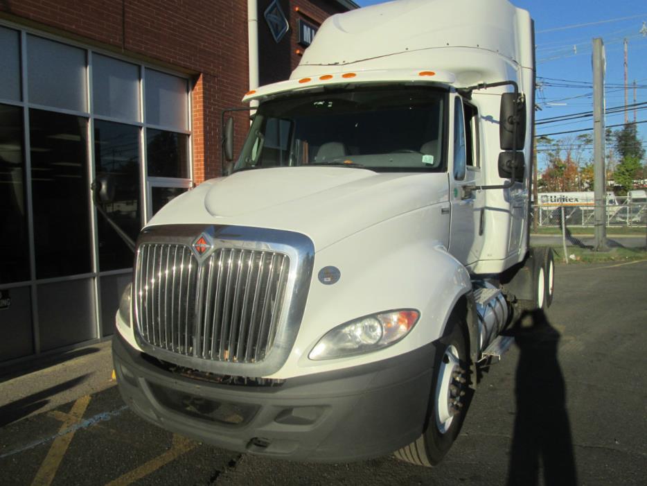 2012 International Prostar  Conventional - Sleeper Truck