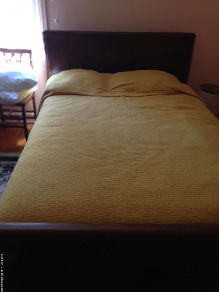Bedroom set: Vintage Walnut double bed, chest, dresser w/ mirror, 0