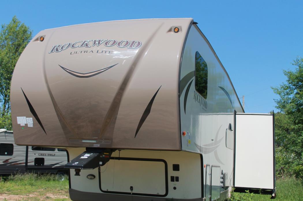 Forest River ROCKWOOD ULTRA LITE 2650WS